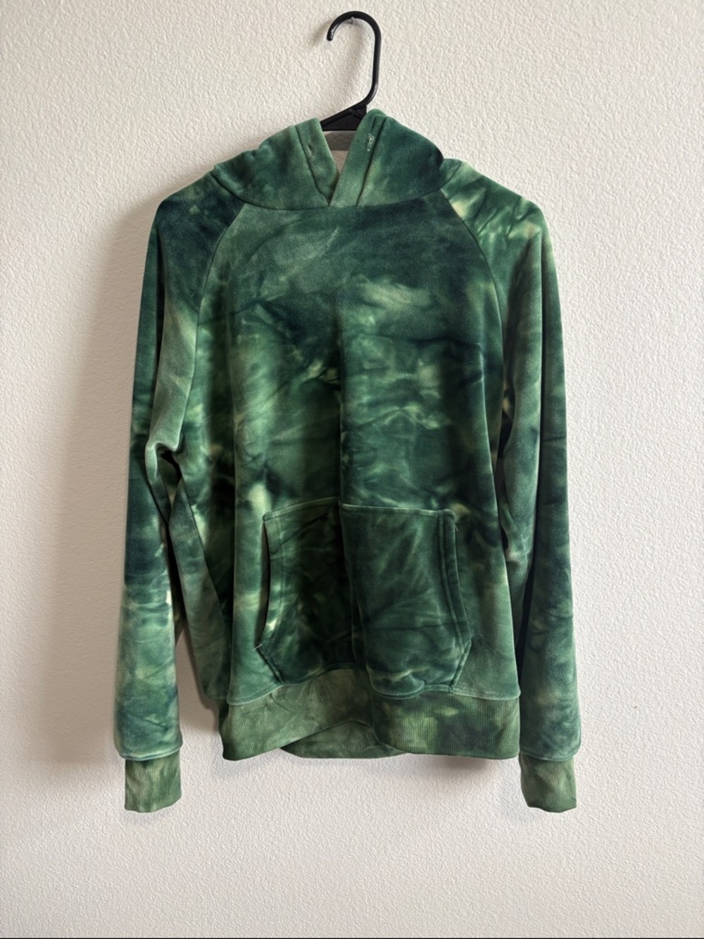 Green Tie-Dye Pullover Hoodie